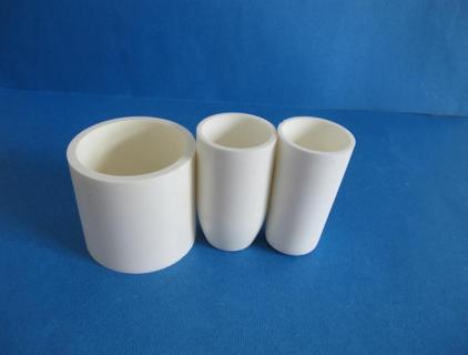 Введение в применение тигля циркония 